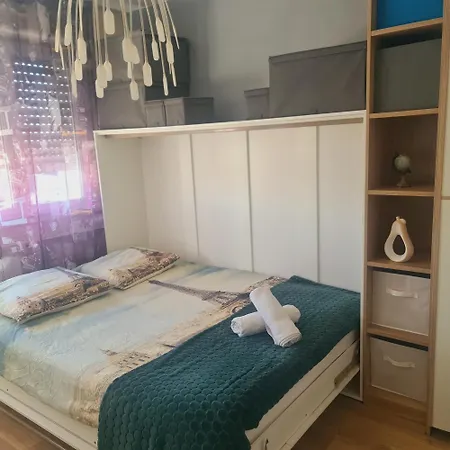 A&C Appartement 5Mn Basel Airport Apartment